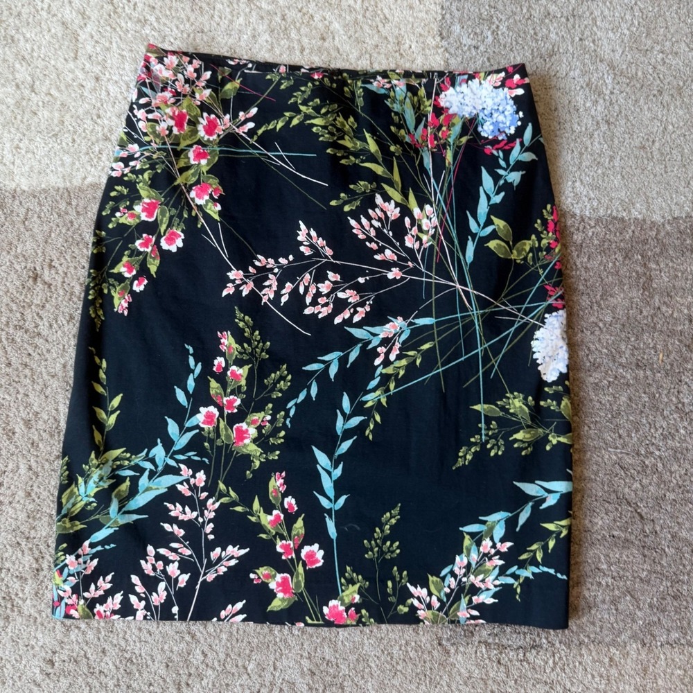Talbots Petites Black Floral Cotton Spandex Pencil Skirt 8P LK4974
